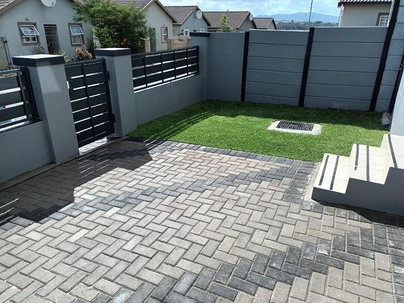 2 Bedroom Property for Sale in Groenheuwel Western Cape